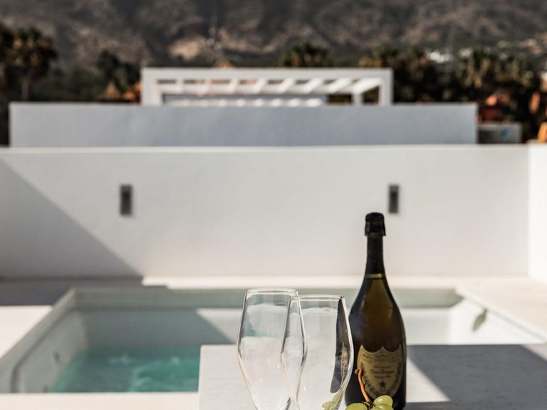 Apartment for Sale in Marbella, Malaga 40