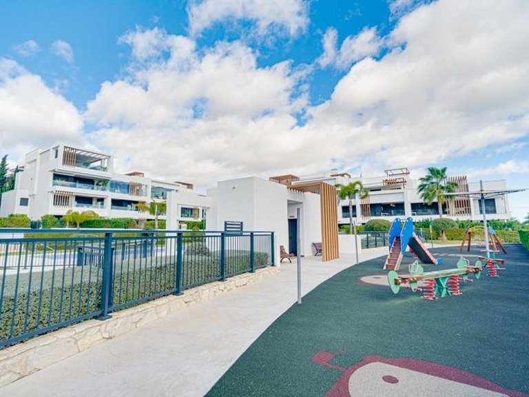 Apartment for Sale in Estepona, Malaga 2