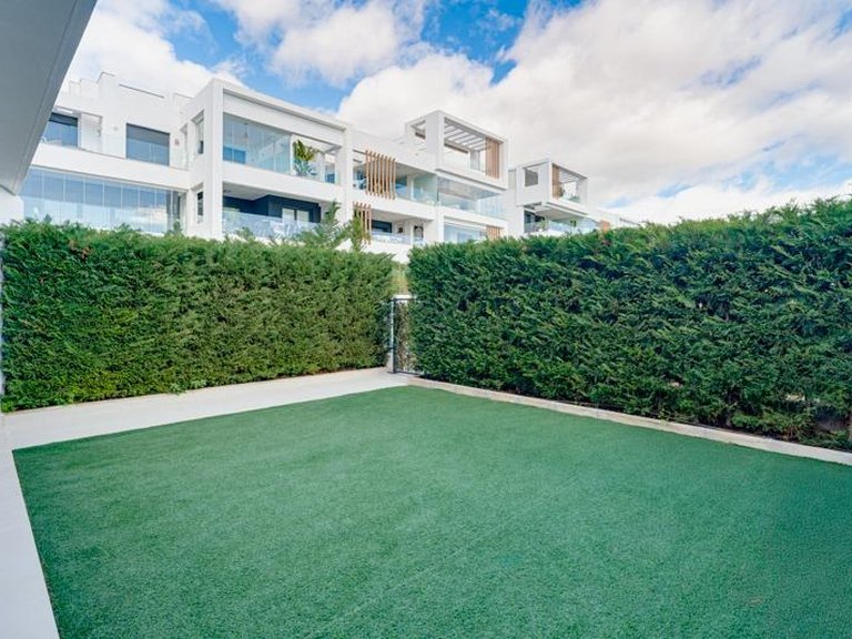 Apartment for Sale in Estepona, Malaga 3