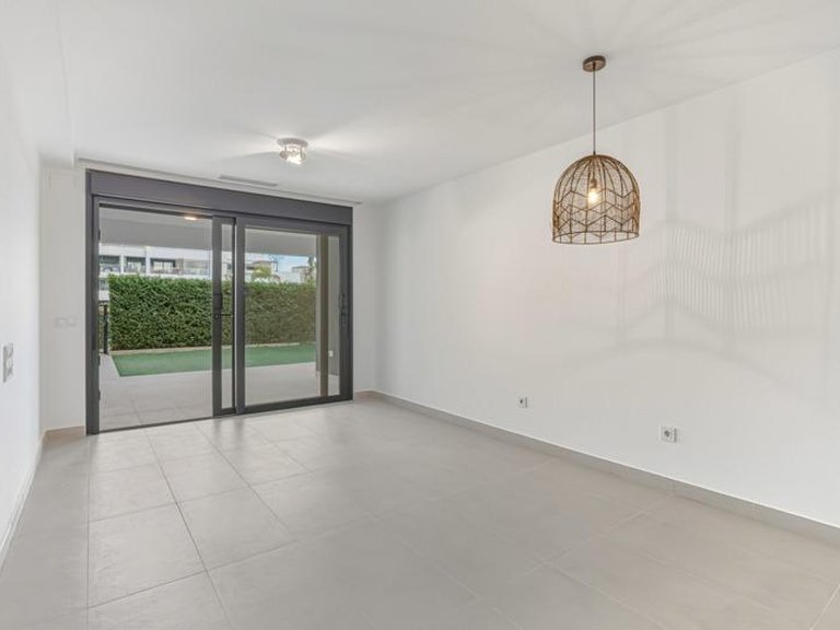 Apartment for Sale in Estepona, Malaga 6