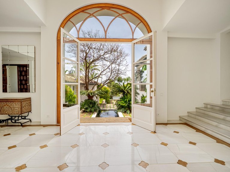 Villa for Sale in Marbella, Malaga 29