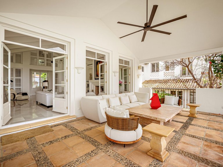 Villa for Sale in Marbella, Malaga 31