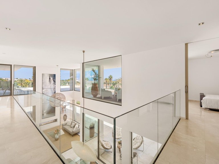 Villa for Sale in Marbella, Malaga 14