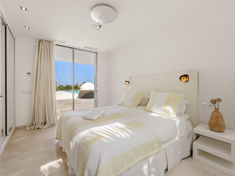 Villa for Sale in Marbella, Malaga 34