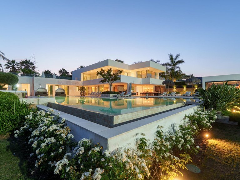 Villa for Sale in Marbella, Malaga 48