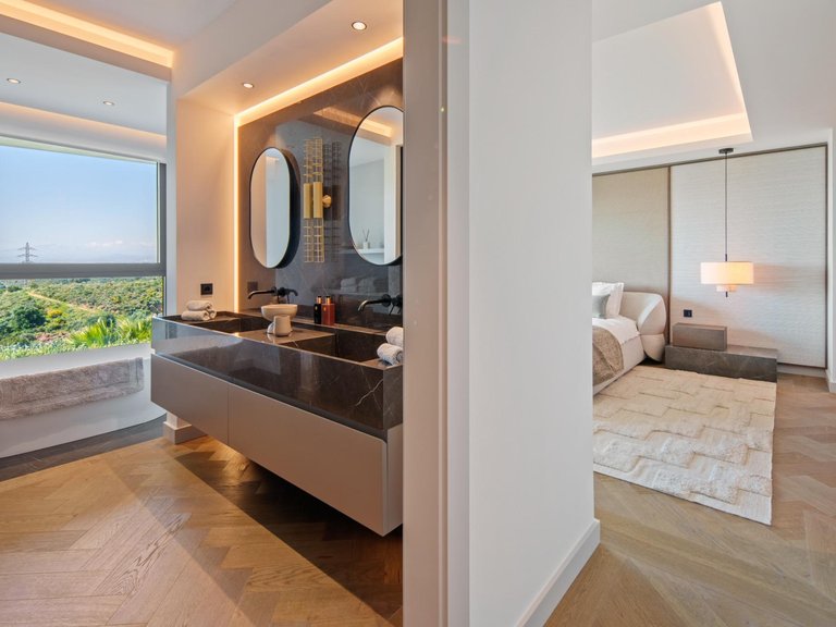 Apartment for Sale in Marbella, Malaga 32