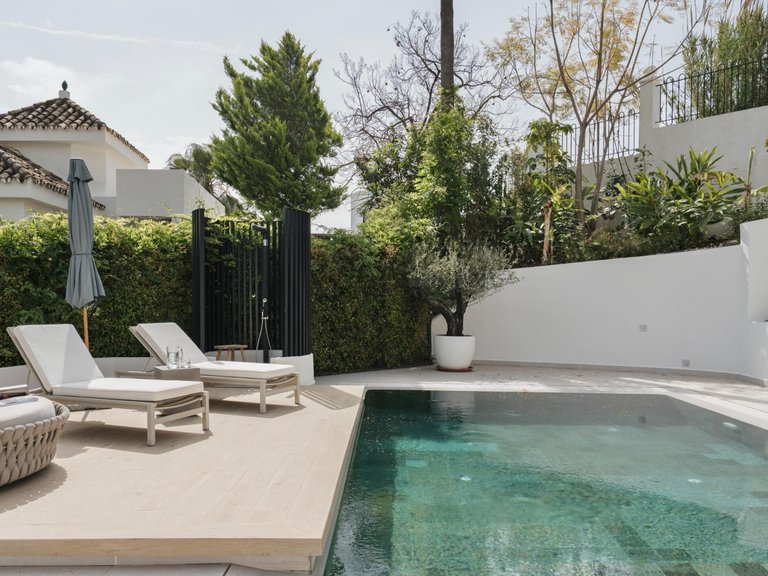 Apartment for Sale in Marbella, Malaga 17