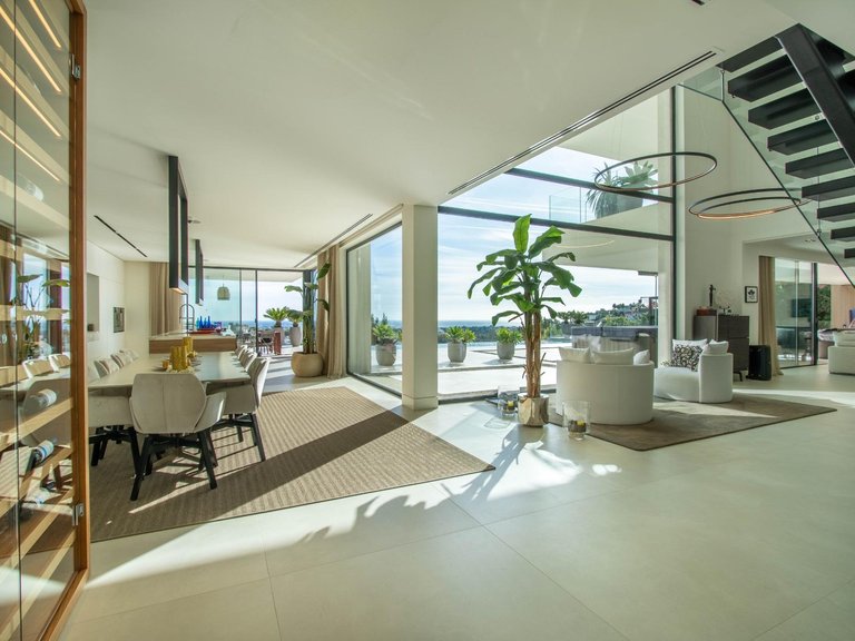 Apartment for Sale in Benahavis, Malaga 14