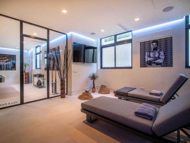 Apartment for Sale in Benahavis, Malaga 25