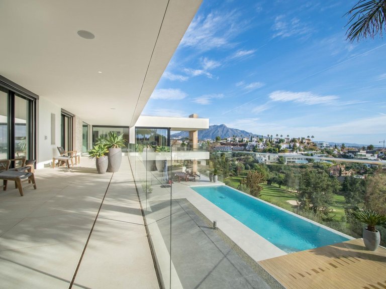 Apartment for Sale in Benahavis, Malaga 4