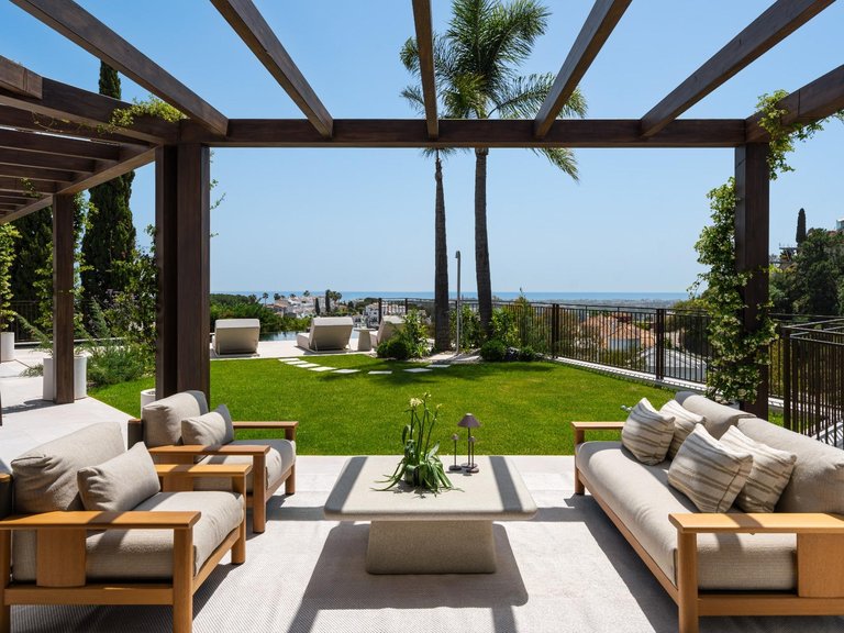 Villa for Sale in Benahavis, Malaga 16