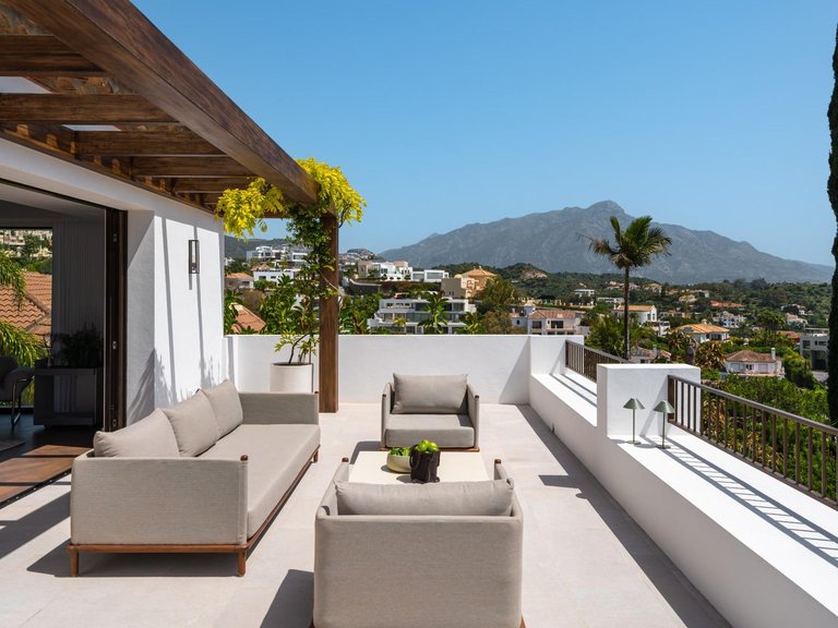 Villa for Sale in Benahavis, Malaga 28