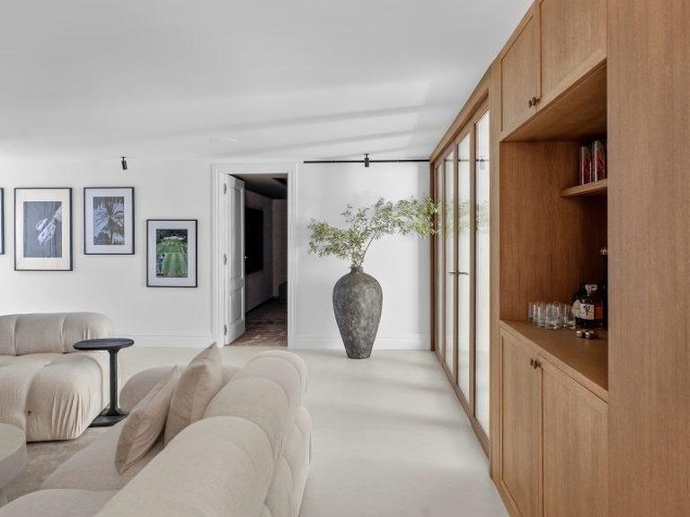 Apartment for Sale in Marbella, Malaga 11