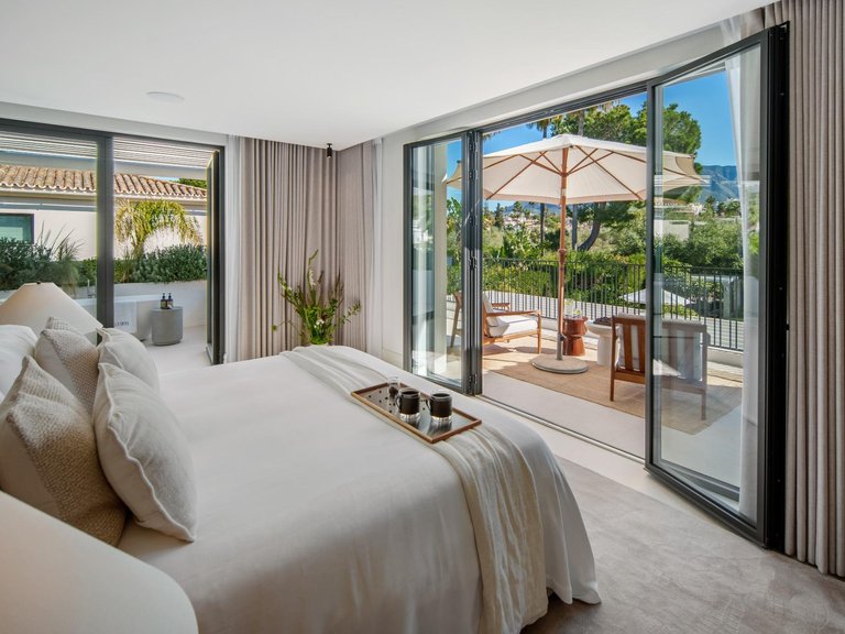 Apartment for Sale in Marbella, Malaga 17