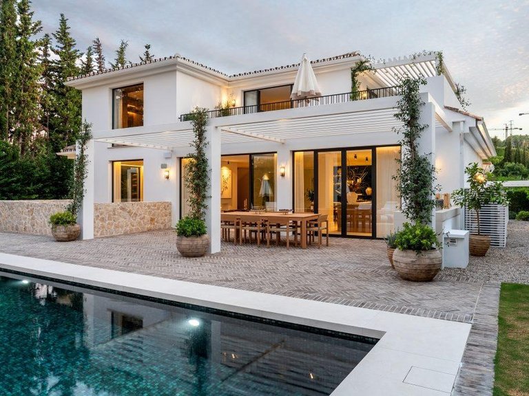 Apartment for Sale in Marbella, Malaga 29