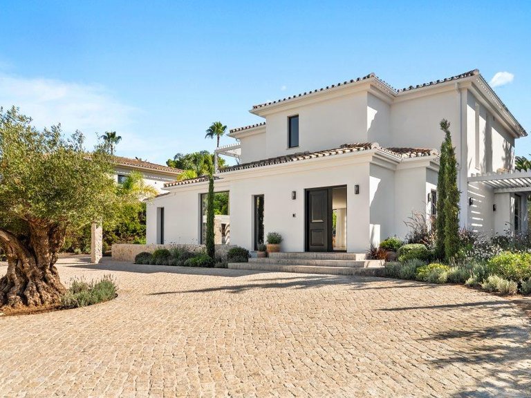 Apartment for Sale in Marbella, Malaga 33