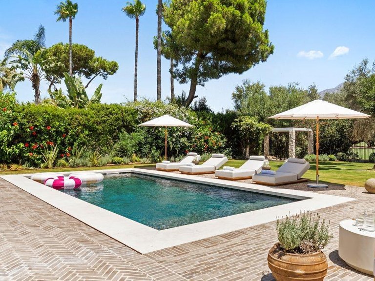 Apartment for Sale in Marbella, Malaga 37