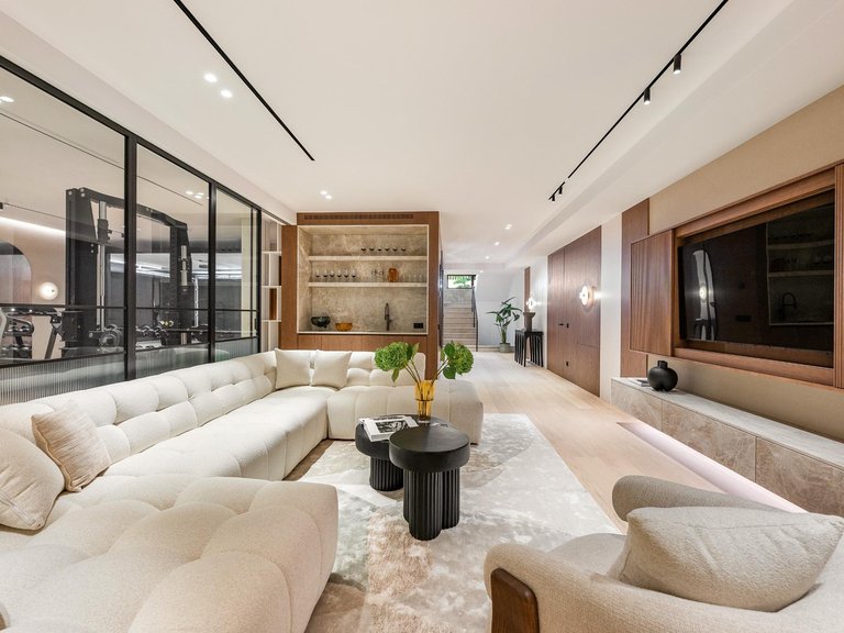 Apartment for Sale in Marbella, Malaga 10
