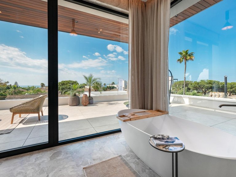 Apartment for Sale in Marbella, Malaga 37