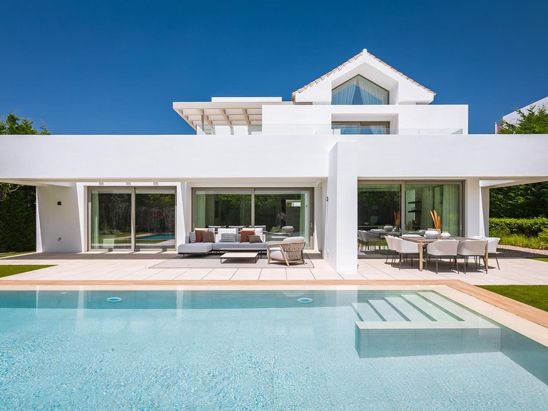 Apartment for Sale in Estepona, Malaga 1