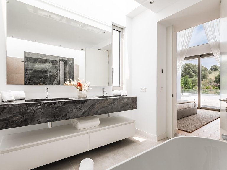 Apartment for Sale in Estepona, Malaga 18
