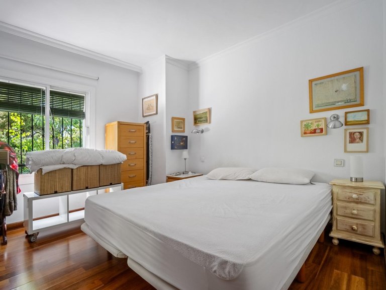 Apartment for Sale in Marbella, Malaga 17