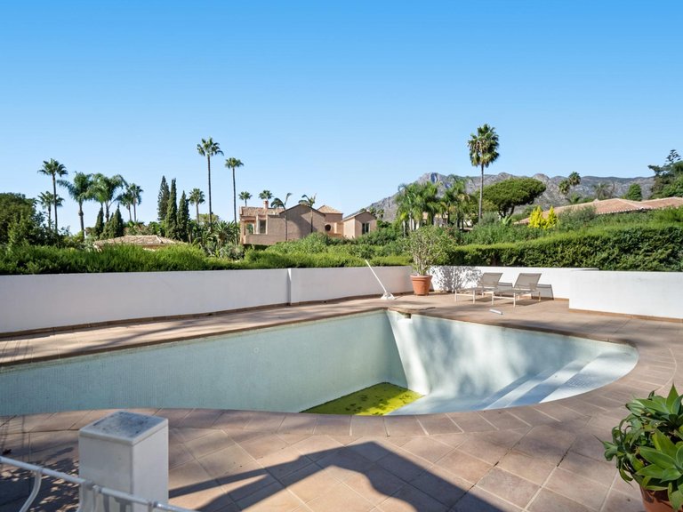 Apartment for Sale in Marbella, Malaga 22