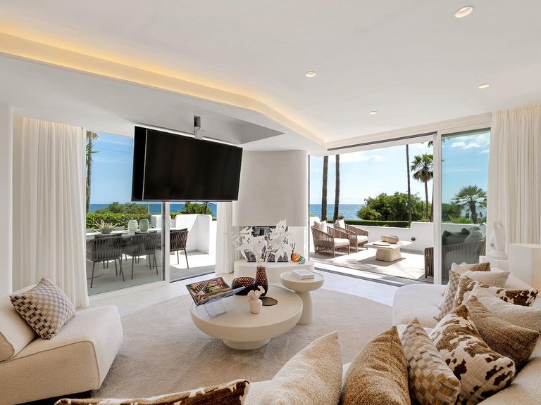 Apartment for Sale in Estepona, Malaga 1