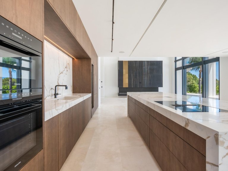 Villa for Sale in Marbella, Malaga 20