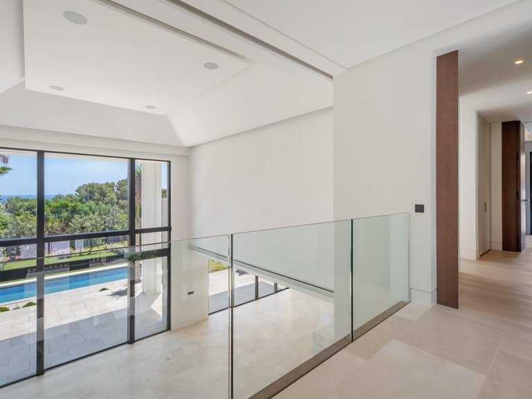 Villa for Sale in Marbella, Malaga 25