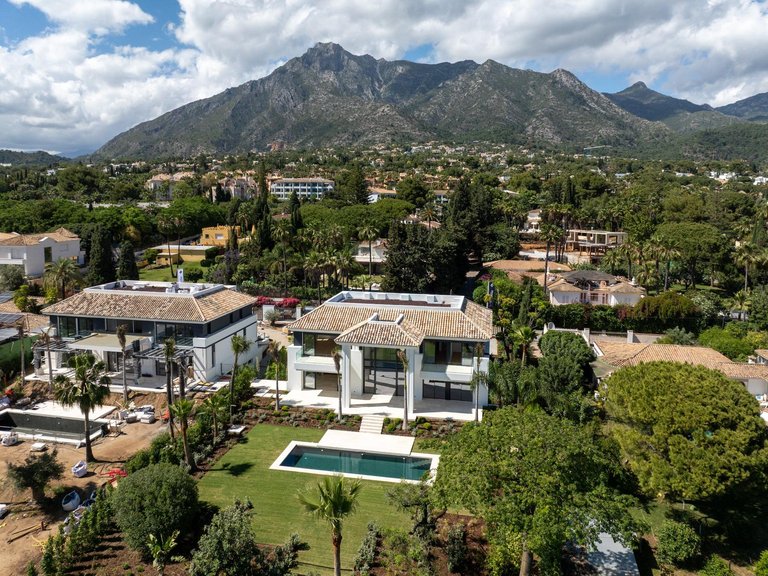 Villa for Sale in Marbella, Malaga 31