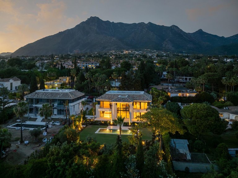 Villa for Sale in Marbella, Malaga 33