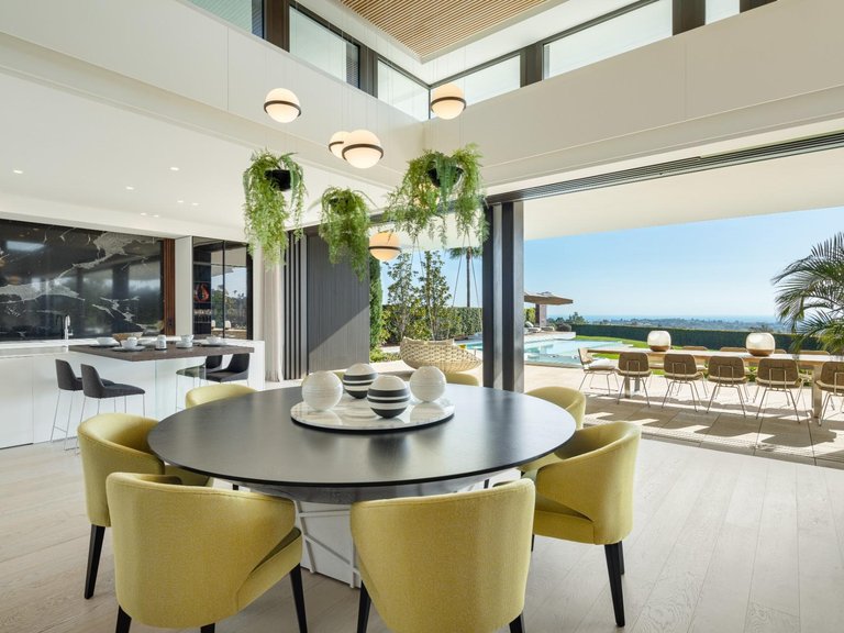 Villa for Sale in Benahavis, Malaga 10
