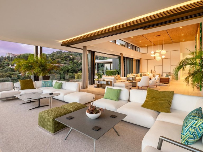 Villa for Sale in Benahavis, Malaga 14