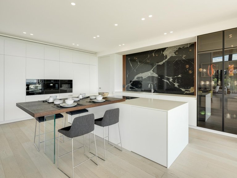Villa for Sale in Benahavis, Malaga 20