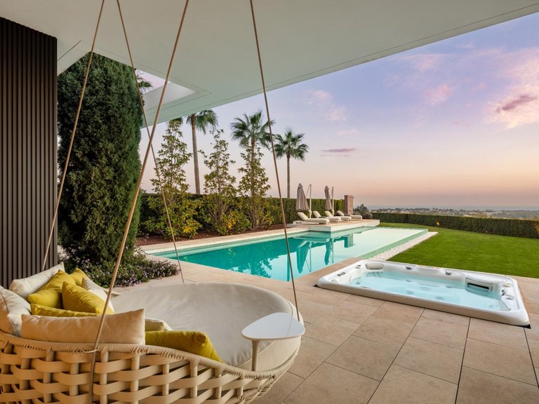 Villa for Sale in Benahavis, Malaga 28