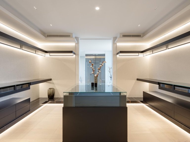 Villa for Sale in Benahavis, Malaga 29