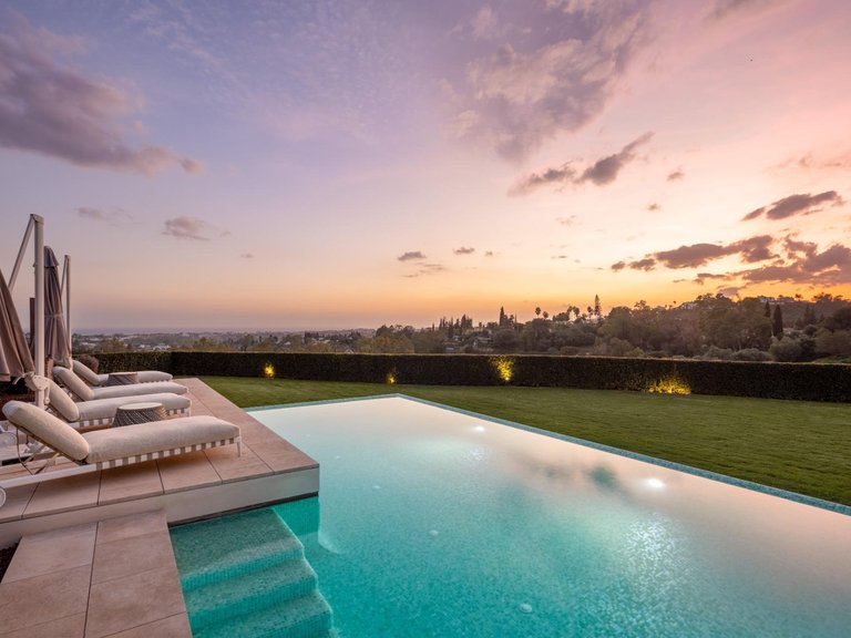 Villa for Sale in Benahavis, Malaga 36