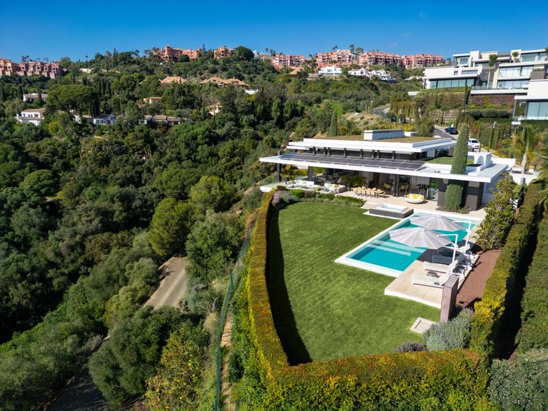 Villa for Sale in Benahavis, Malaga 8