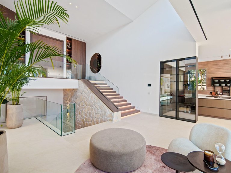 Villa for Sale in Marbella, Malaga 12