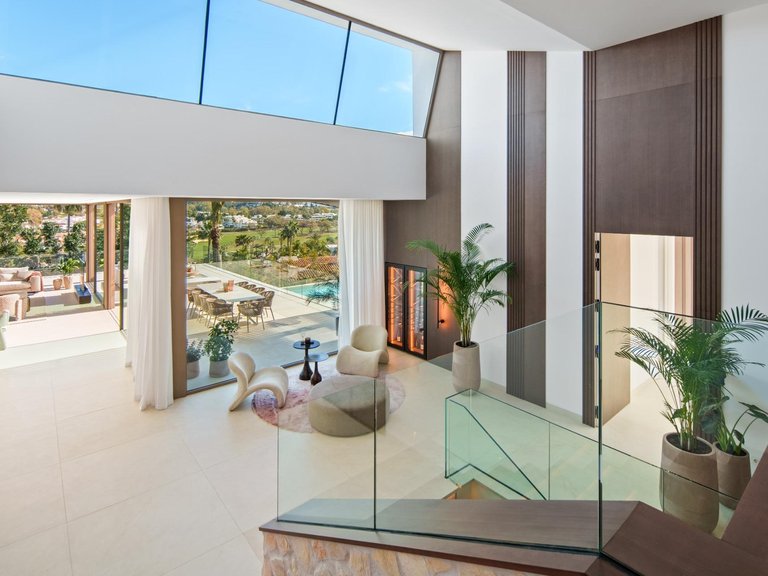 Villa for Sale in Marbella, Malaga 9