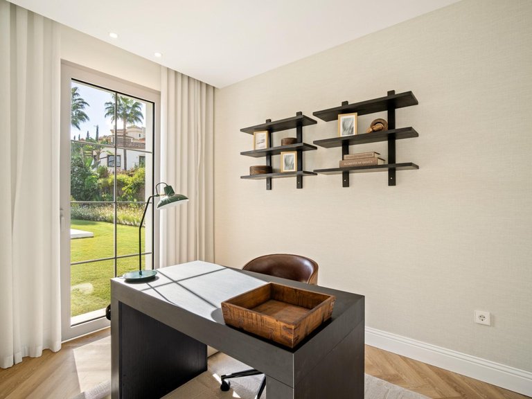 Apartment for Sale in Benahavis, Malaga 15