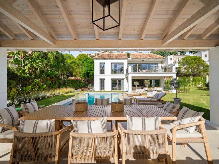 Apartment for Sale in Benahavis, Malaga 4