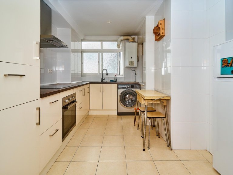 Apartment for Sale in Fuengirola, Malaga 14