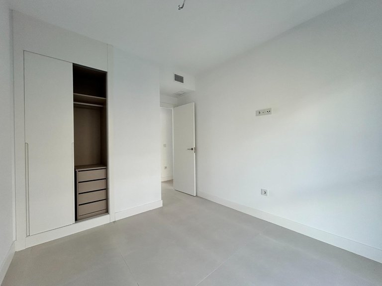Apartment for Sale in Fuengirola, Malaga 17