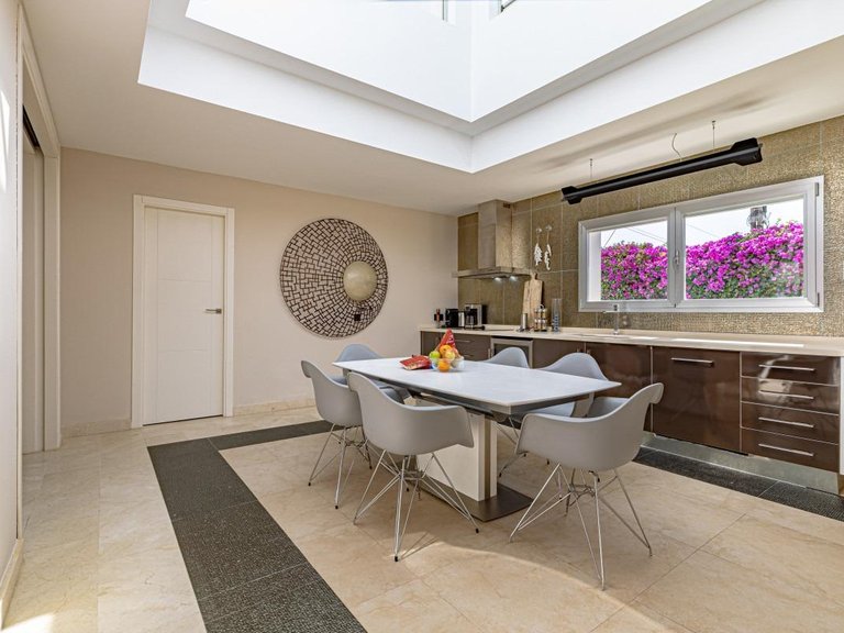 Apartment for Sale in Marbella, Malaga 27