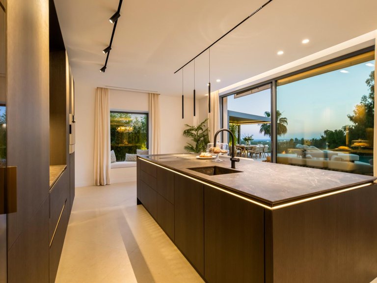 Villa for Sale in Benahavis, Malaga 13