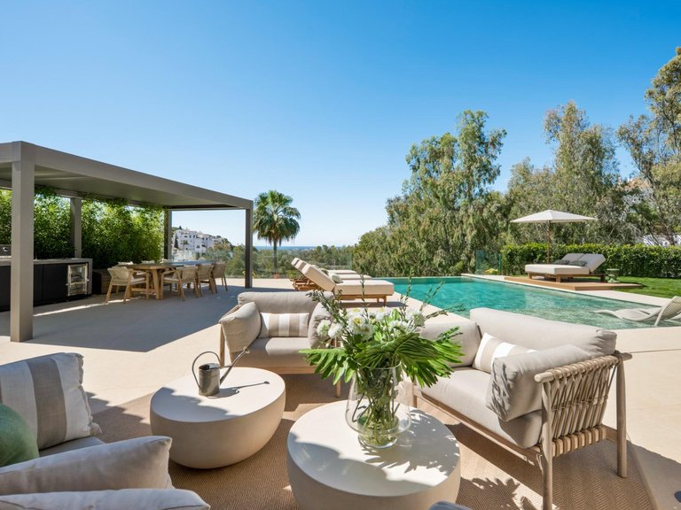 Villa for Sale in Benahavis, Malaga 27