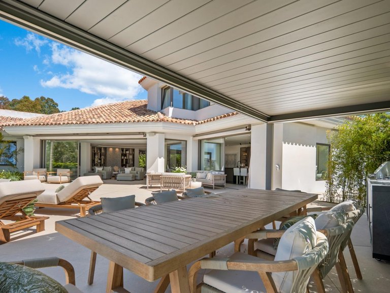 Villa for Sale in Benahavis, Malaga 32