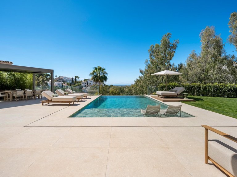 Villa for Sale in Benahavis, Malaga 36